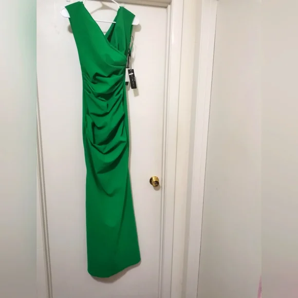green emerald velvet dress Emerald Green Short Homecoming Dress with Ruffles Emerald / 6 main image 1